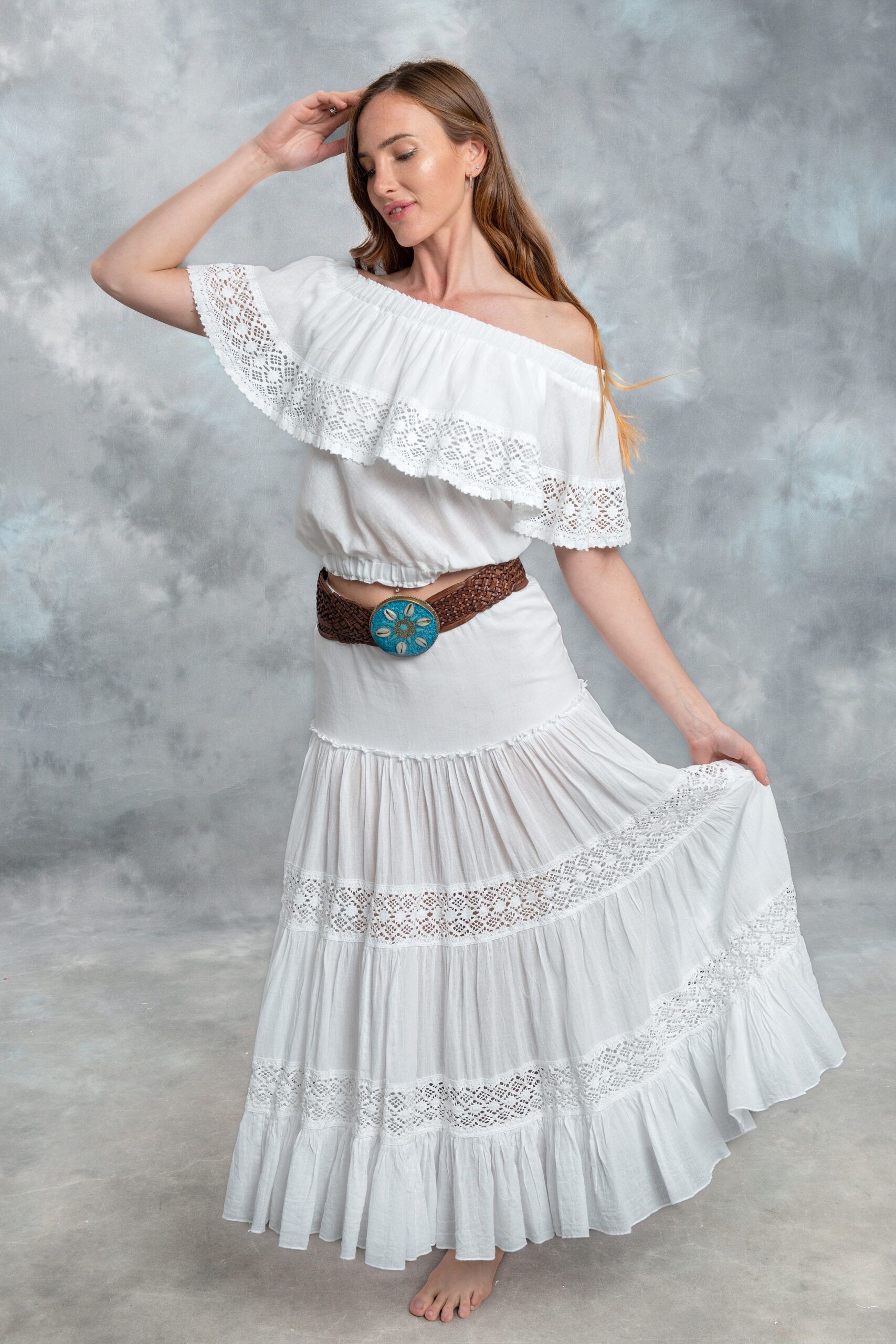Falda blanca larga